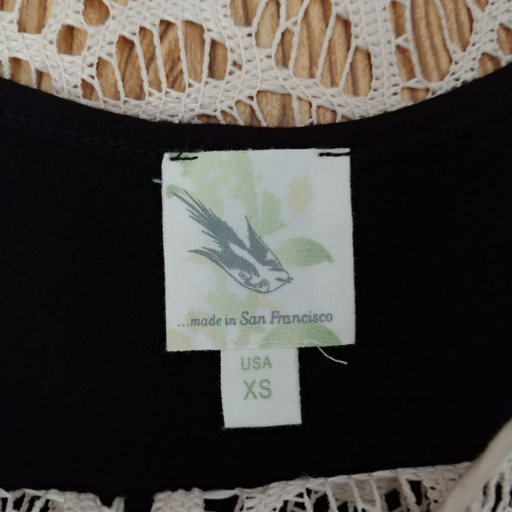 👗Woman's Lace Overlay Dress | Sz XS - Picture 3 of 8